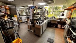 Kitchener Complex (D8), Retail #559844671